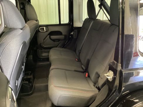 New 2026 Jeep Wrangler Unlimited Rubicon AWD/4WD image 29