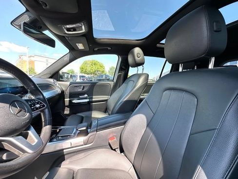 Used 2021 Mercedes-Benz GLB 250 4MATIC image 27