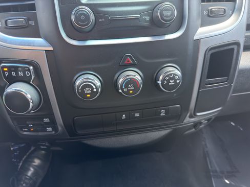 Used 2024 RAM 1500 Warlock AWD/4WD image 31