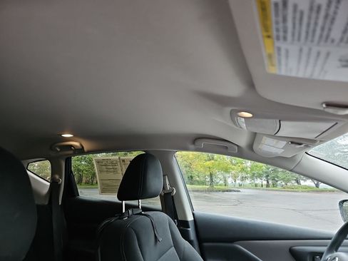 Used 2020 Nissan Murano S w/ Technology Package AWD/4WD image 11