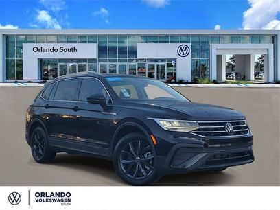 Used 2023 Volkswagen Tiguan SE w/ Panoramic Sunroof Package