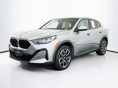 Used 2025 BMW X2 xDrive28i image 3