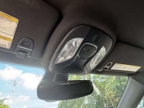 Used 2023 Jeep Compass Latitude AWD/4WD image 20