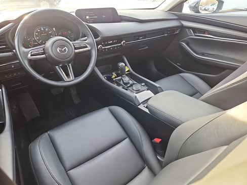 Used 2021 MAZDA MAZDA3 s image 3