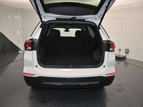 Used 2024 Chevrolet Equinox LT AWD/4WD image 24