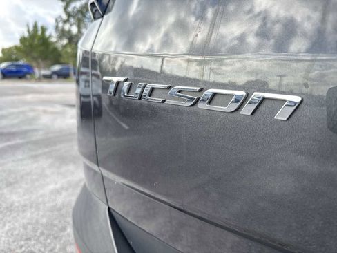 Used 2022 Hyundai Tucson SE image 11