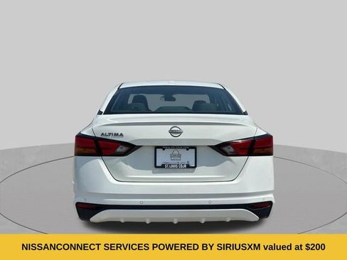 Used 2025 Nissan Altima 2.5 SV FWD image 4