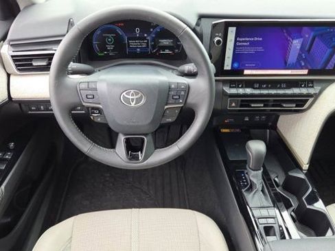 Certified 2025 Toyota Camry XLE FWD image 15