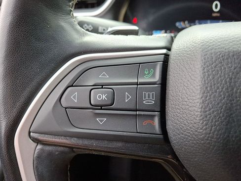 Certified 2022 Jeep Grand Cherokee L Laredo image 21