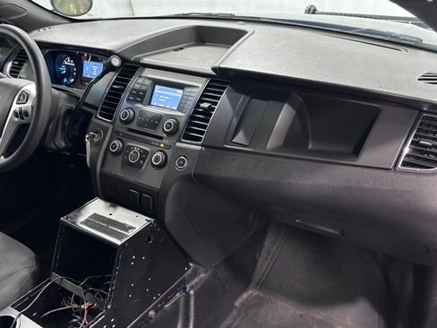Used 2017 Ford Taurus Police Interceptor AWD image 18