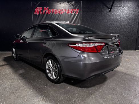 Used 2016 Toyota Camry SE FWD image 3