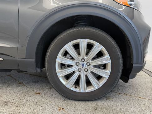 Used 2020 Ford Explorer Limited w/ Class III Trailer Tow Package AWD/4WD image 16