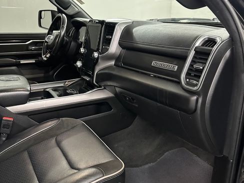 Used 2022 RAM 1500 Laramie AWD/4WD image 40