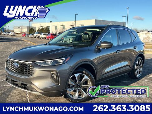 Used 2025 Ford Escape Platinum image 1