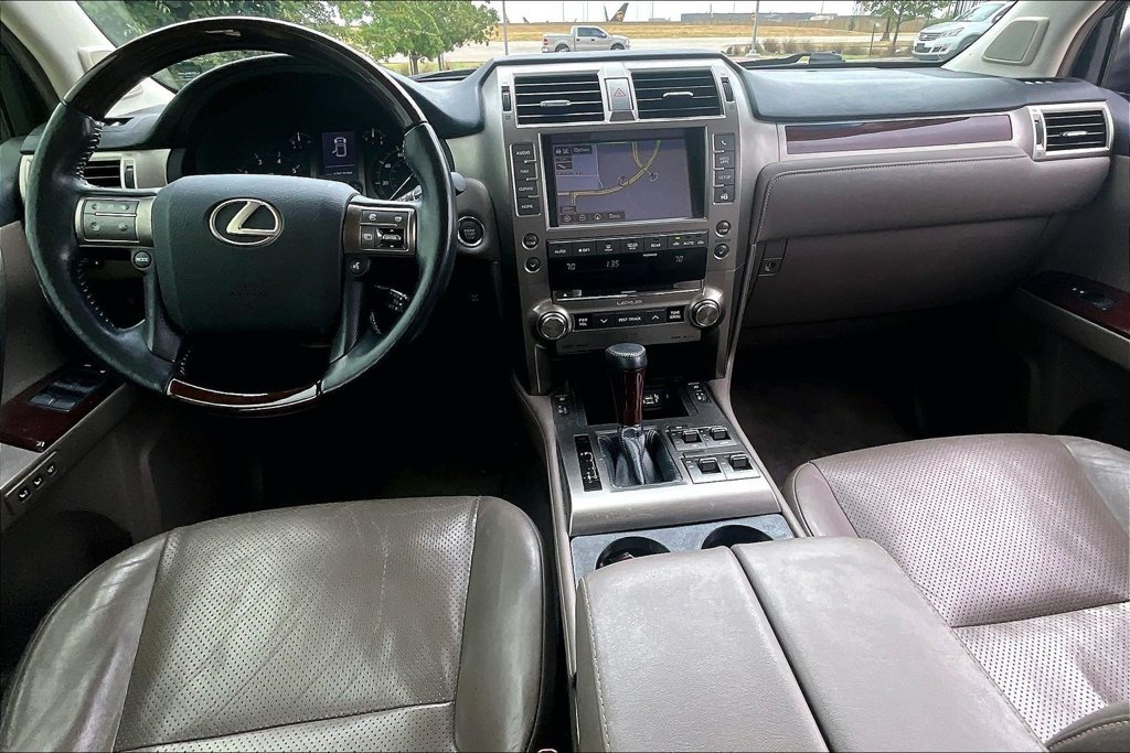 Used 2014 Lexus GX 460 Luxury AWD/4WD image 17