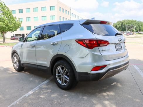 Used 2017 Hyundai Santa Fe Sport image 5