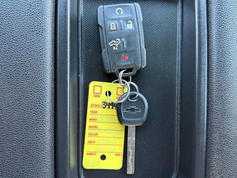 Used 2022 Chevrolet Silverado 2500 Custom w/ Custom Value Package image 41