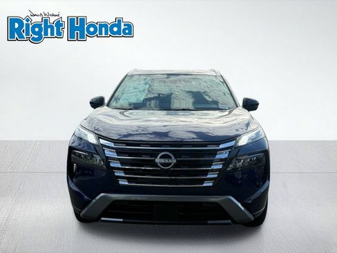 Used 2026 Nissan Rogue SL FWD image 5