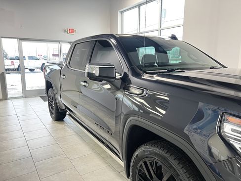 Used 2022 GMC Sierra 1500 Denali w/ Technology Package image 9