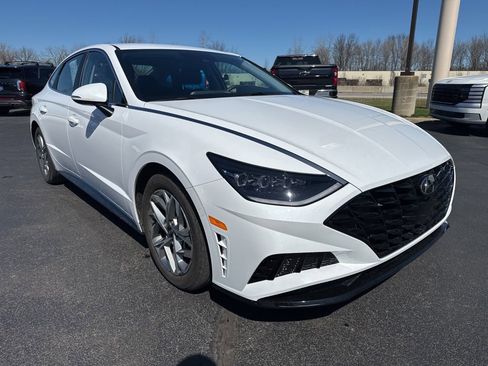 Used 2023 Hyundai Sonata SEL image 3