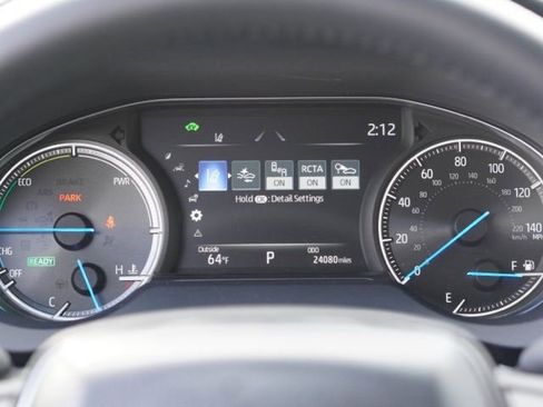 Certified 2024 Toyota Venza LE image 20