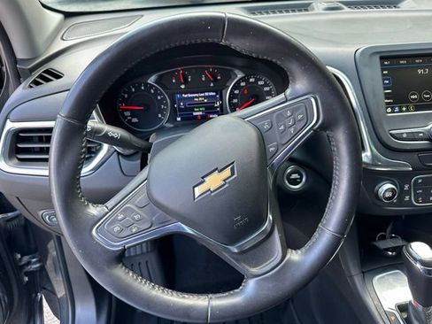 Used 2019 Chevrolet Equinox LT FWD image 14