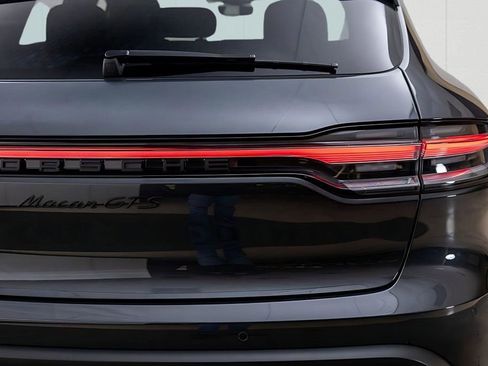 Used 2025 Porsche Macan GTS image 36