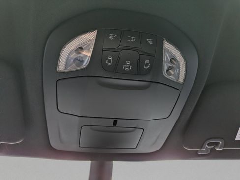 New 2026 Chrysler Pacifica Select w/ S Appearance Package image 21