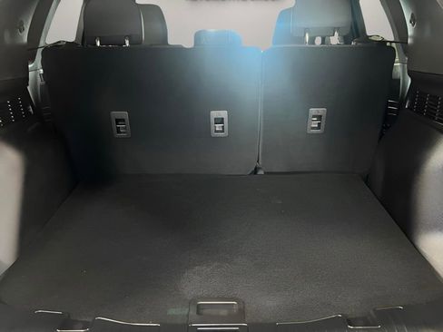 Used 2025 Ford Escape Active w/ Cold Weather Package FWD image 36