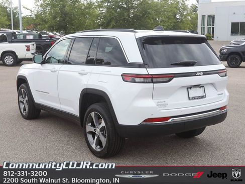 New 2025 Jeep Grand Cherokee Limited image 5