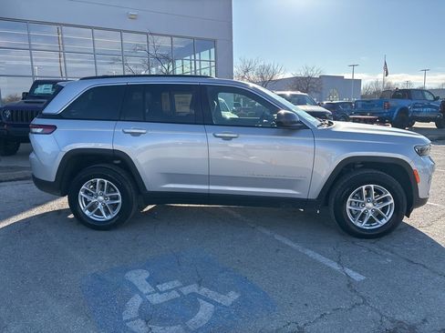 New 2026 Jeep Grand Cherokee Laredo X AWD/4WD image 37