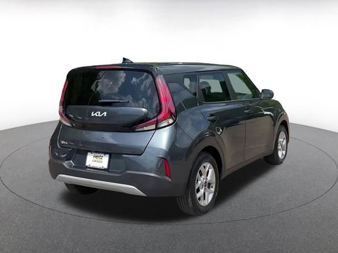 Used 2025 Kia Soul LX w/ LX Technology Package FWD image 15