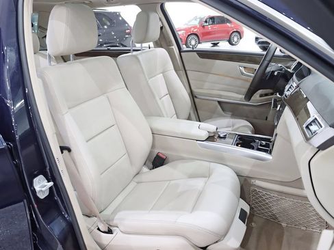 Used 2016 Mercedes-Benz E 350 4MATIC Wagon w/ Premium Package image 25