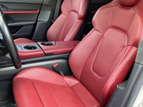 Used 2021 Porsche Taycan Turbo S image 17