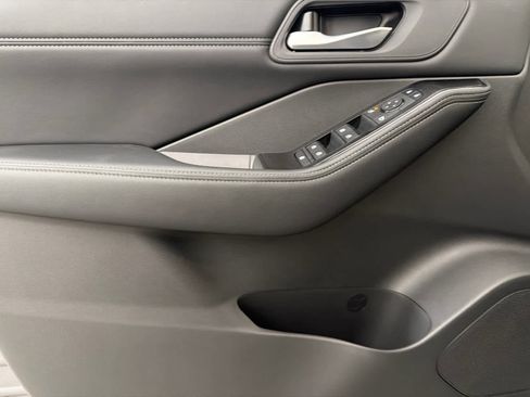 New 2026 Nissan Rogue SV image 23