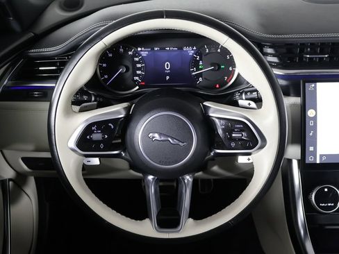 Used 2024 Jaguar XF R-Dynamic SE AWD/4WD image 39
