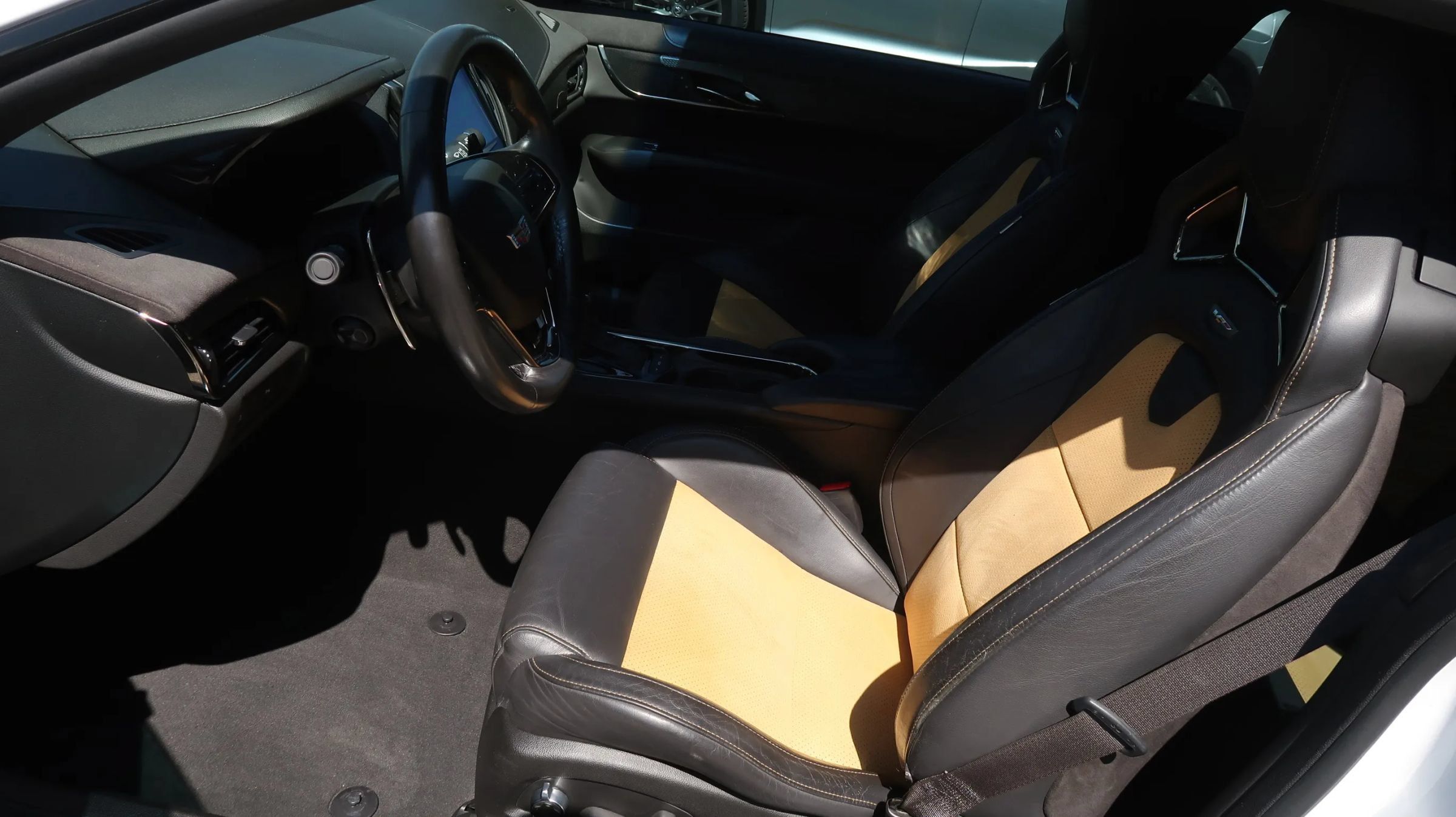 Used 2016 Cadillac ATS V w/ Carbon Fiber Package RWD image 17