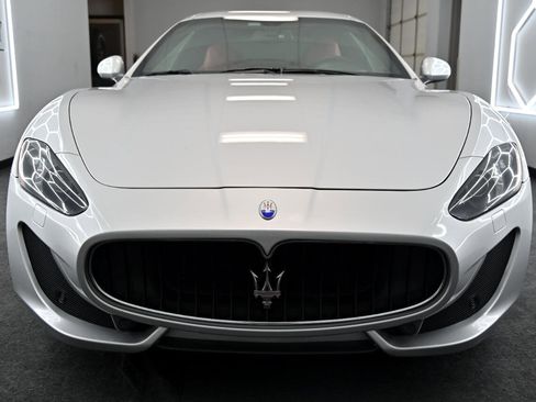 Used 2014 Maserati GranTurismo Sport image 6