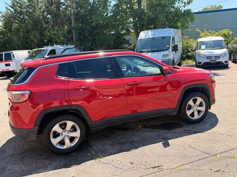 Used 2018 Jeep Compass Latitude w/ Popular Equipment Group AWD/4WD image 7