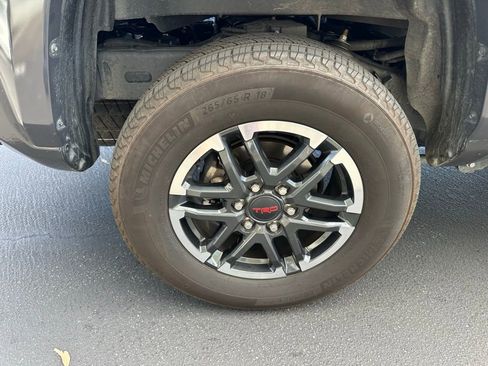 Used 2024 Toyota Tacoma TRD Sport image 4