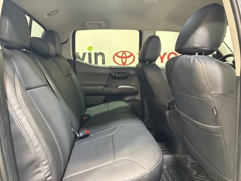 Used 2023 Toyota Tacoma SR5 RWD image 13
