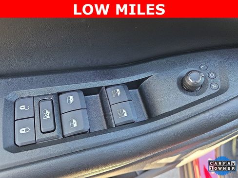 Used 2024 Jeep Grand Cherokee L Altitude image 16