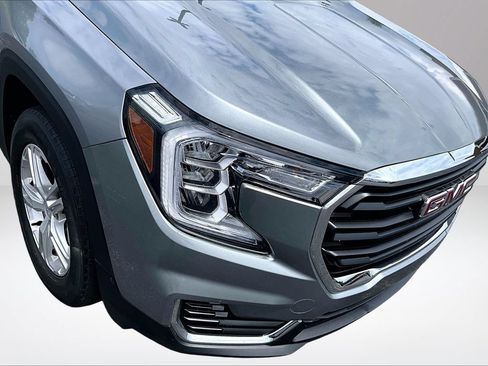 Used 2023 GMC Terrain SLE FWD image 27