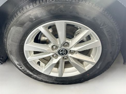 Used 2025 Toyota Camry LE FWD image 11