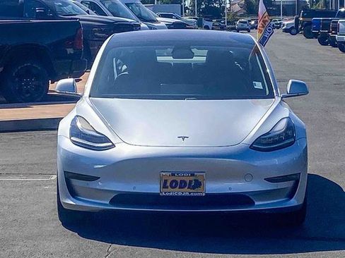 Used 2018 Tesla Model 3 Long Range image 6