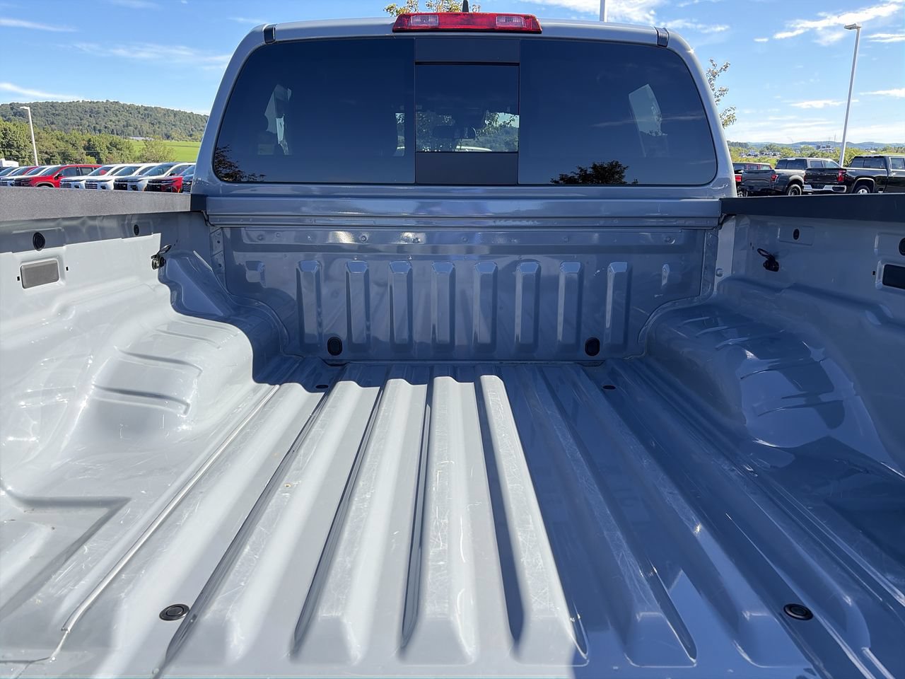 Used 2024 Nissan Frontier PRO-4X AWD/4WD image 9