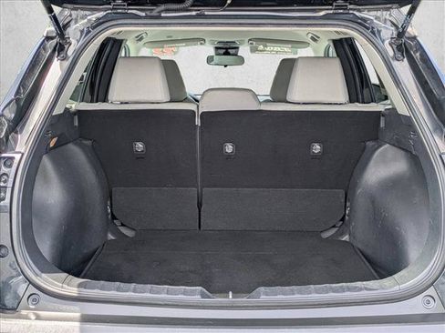 Used 2022 Toyota Corolla Cross LE FWD image 6