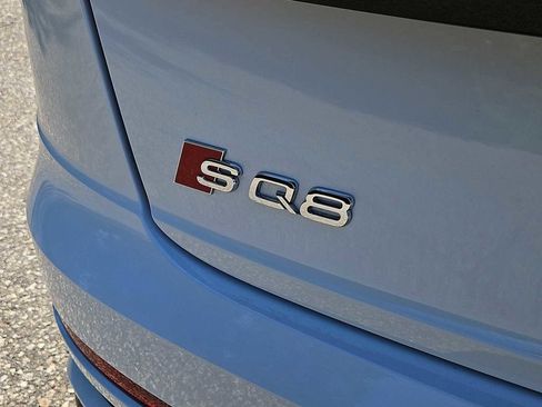 Used 2023 Audi SQ8 Prestige AWD/4WD image 6