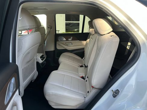 Used 2021 Mercedes-Benz GLE 350 w/ 3rd Row Seat Package image 7