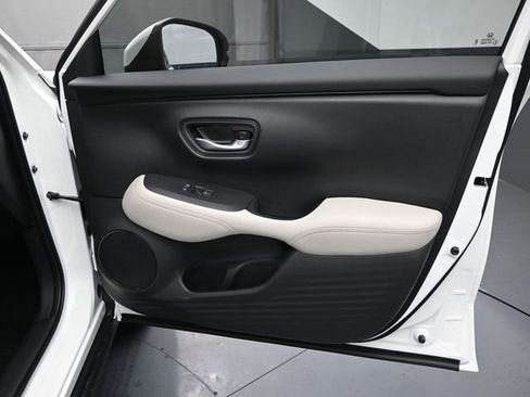 New 2026 Honda HR-V LX image 19